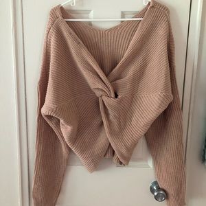 nwt boohoo light pink back twist sweater